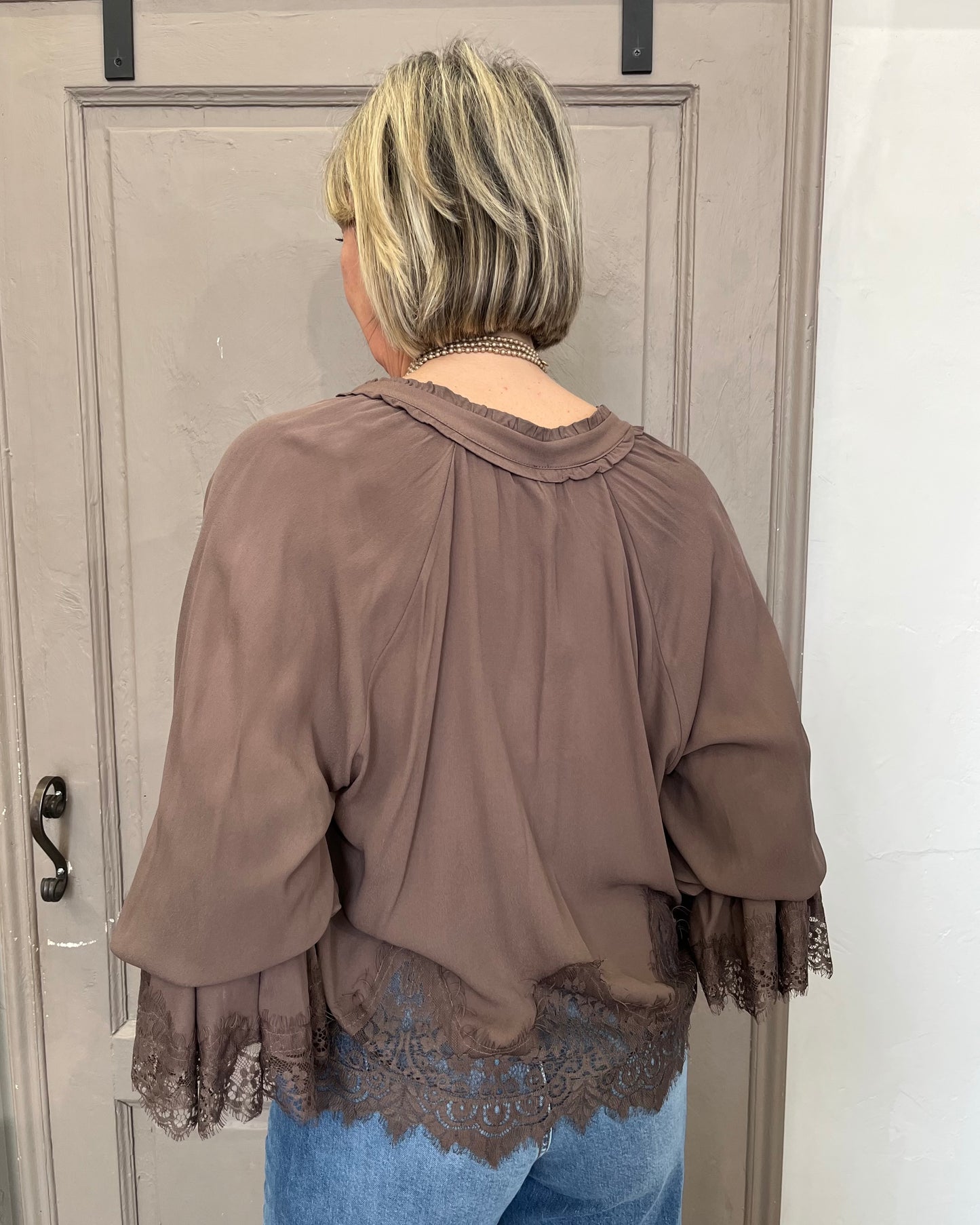 Blusa Calla con pizzo | Marrone