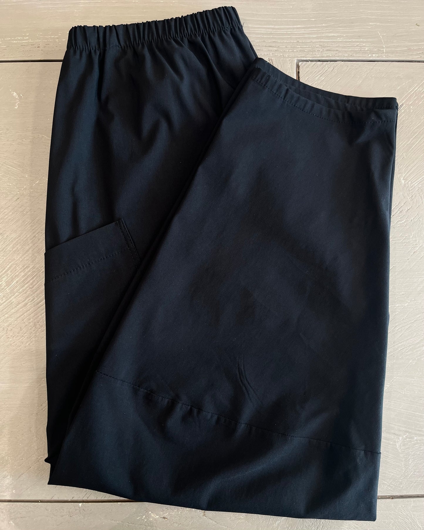 Pantalone Carota con tasche | Nero