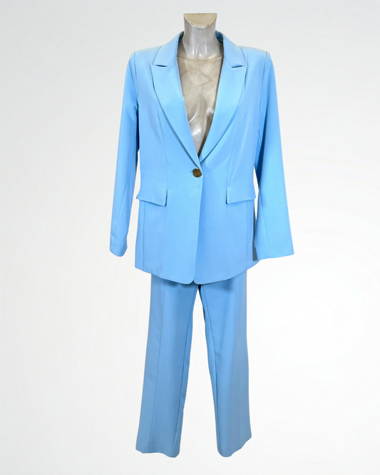 Completo elegante azzurro