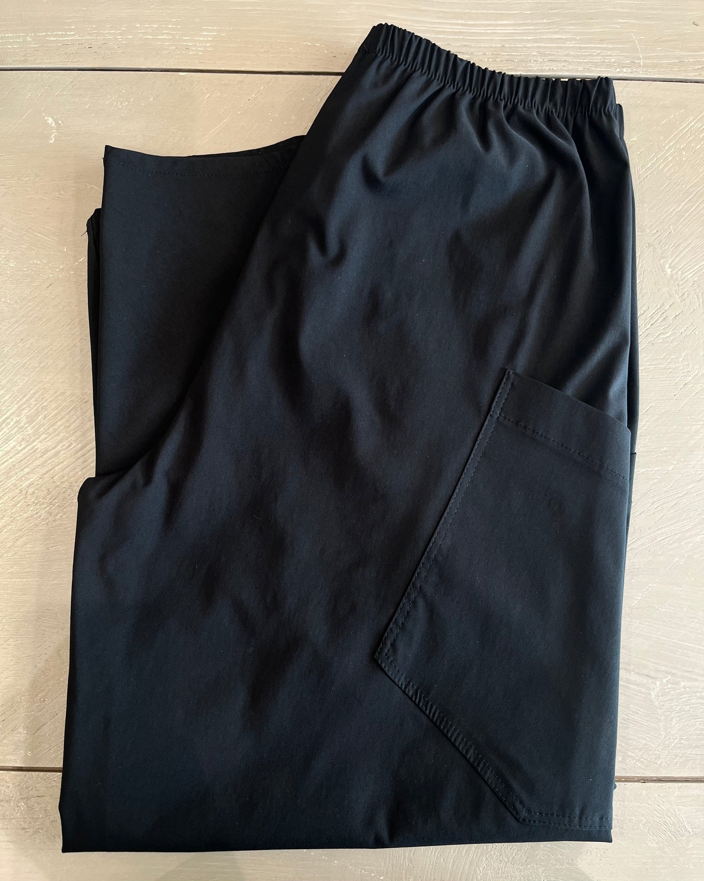 Pantalone Carota con tasche | Nero